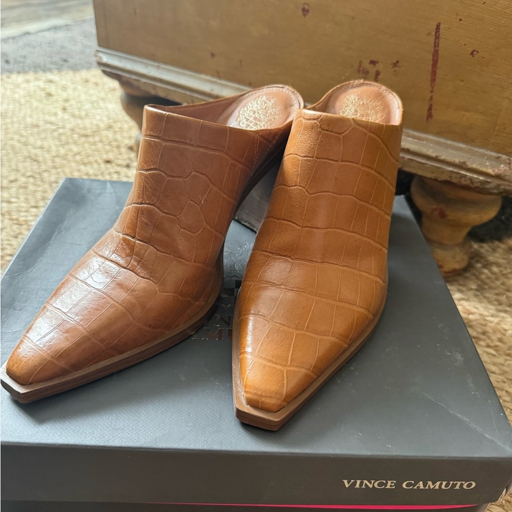 Vince Camuto Wereen Mules in croc